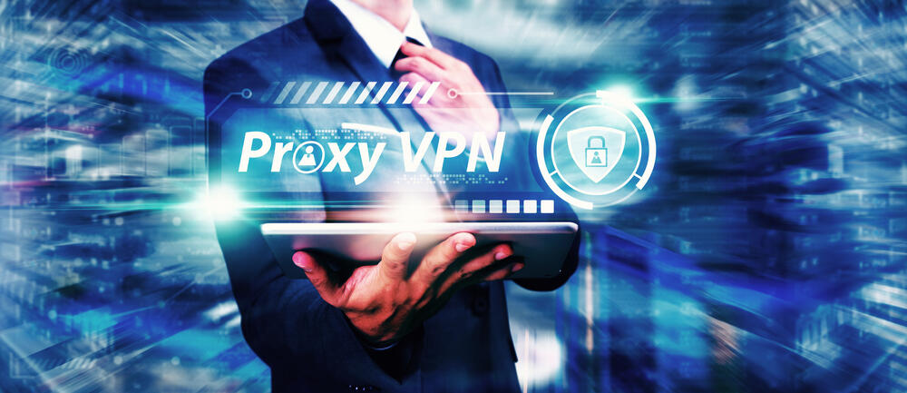 VPNs work by routing a user's internet connection through private servers outside Russia (Photo: Shautterstock) תקשורת VPN ביג דאטה