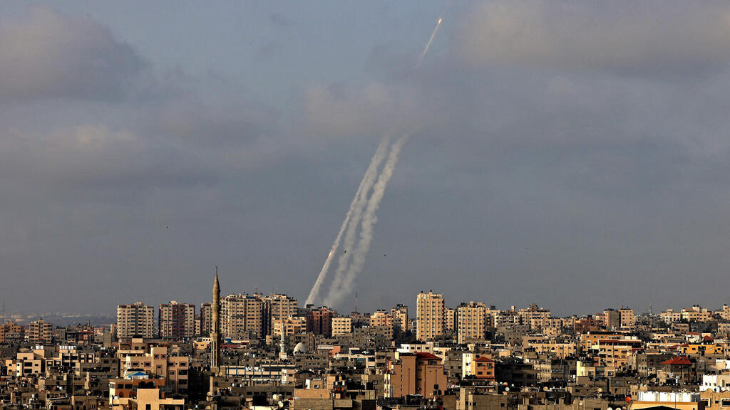 In 2021, after the elections. Rocket fire from Gaza into Jerusalem (Photo: AFP) ירי מעזה לירושלים