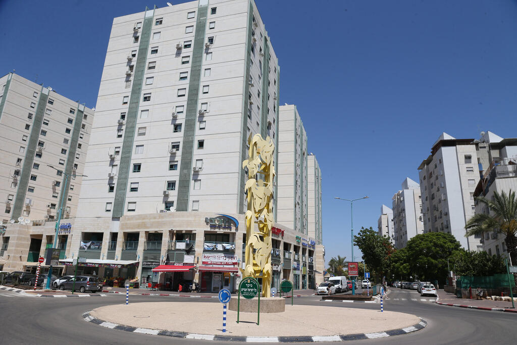 Lod city center (Photo: Shaul Golan) "עיר מתפתחת עם הגירה חיובית". מרכז לוד ושכונת גני אביב