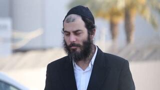 מוטי בבצ'יק בהפסקה בזמן החקירה בלהב