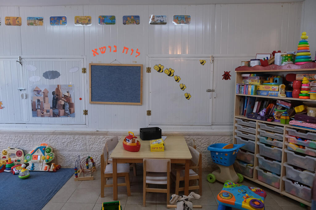Photo: Yoav Dudkevitch אסתר, מנהלת משפחתון