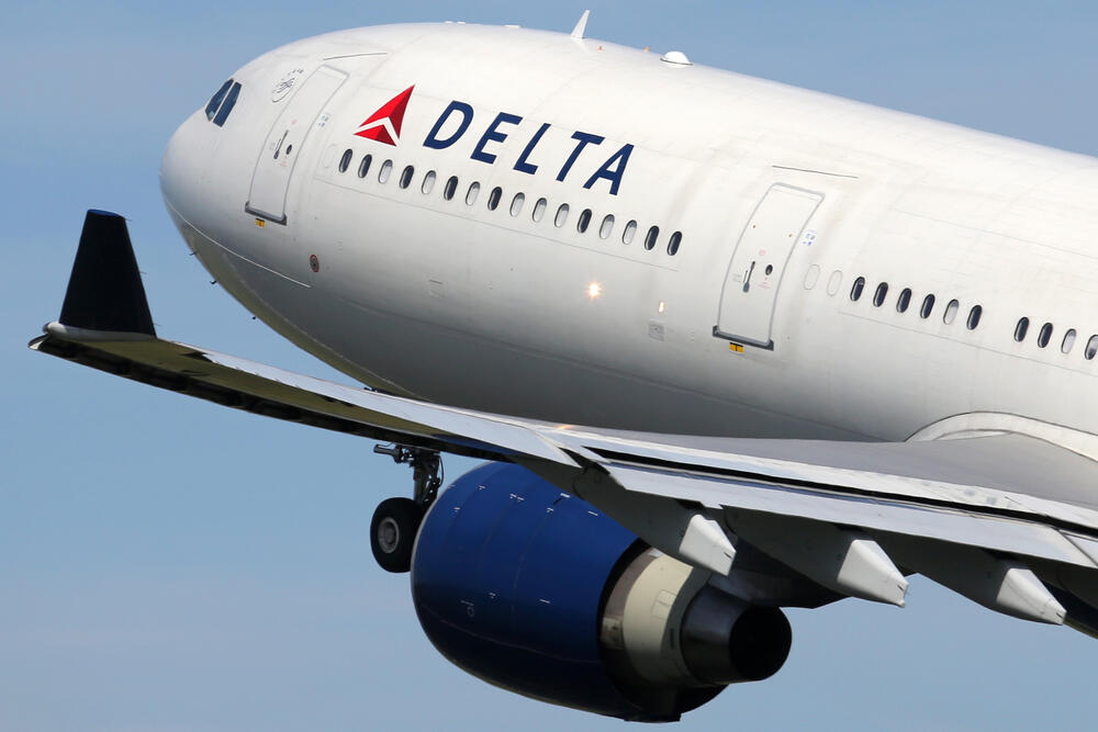Delta Air Lines is facing several lawsuits filled by Israel and Jewish flight attendants (Photo: Shutterstock) מטוס של חברת דלתא איירליינס