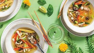 מרק עוף וירקות, הגרסה האסייתית 