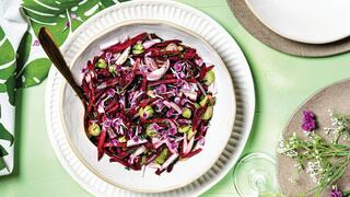  סלט סלק וסלרי ברוטב רימונים