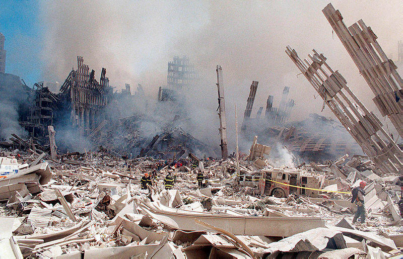 The site of the destruction in New York in the days after the disaster. Thousands were killed (Photo: AP) ארה"ב 11 בספטמבר מחלות אבק מגדלי התאומים