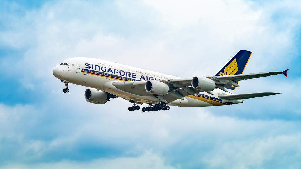 מטוס איירבוס A380 של חברת סינגפור איירליינס