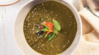 מרק עדשים ירוקות ותרד