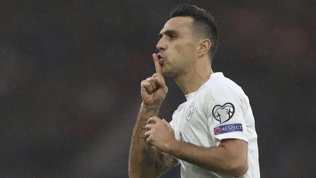 ערן זהבי חוגג ומשתיק את אוהדי סקוטלנד