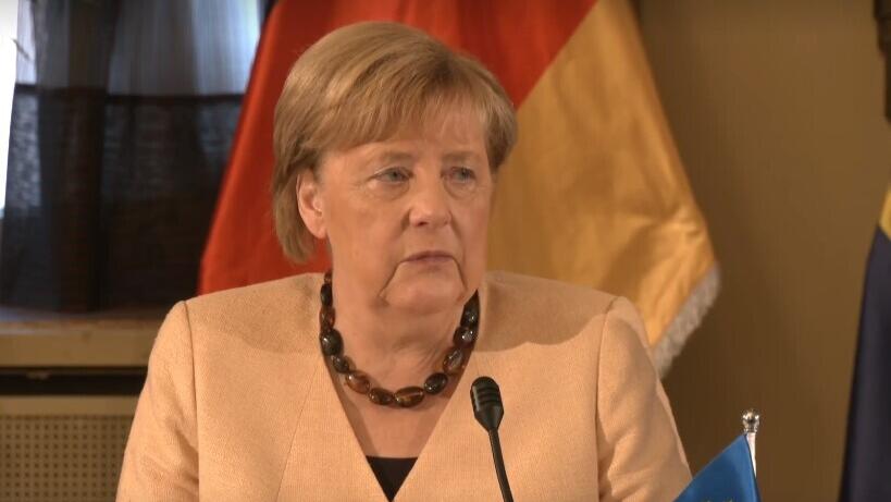 ישיבת ממשלה בהשתתפות קנצלרית גרמניה אנגלה מרקל