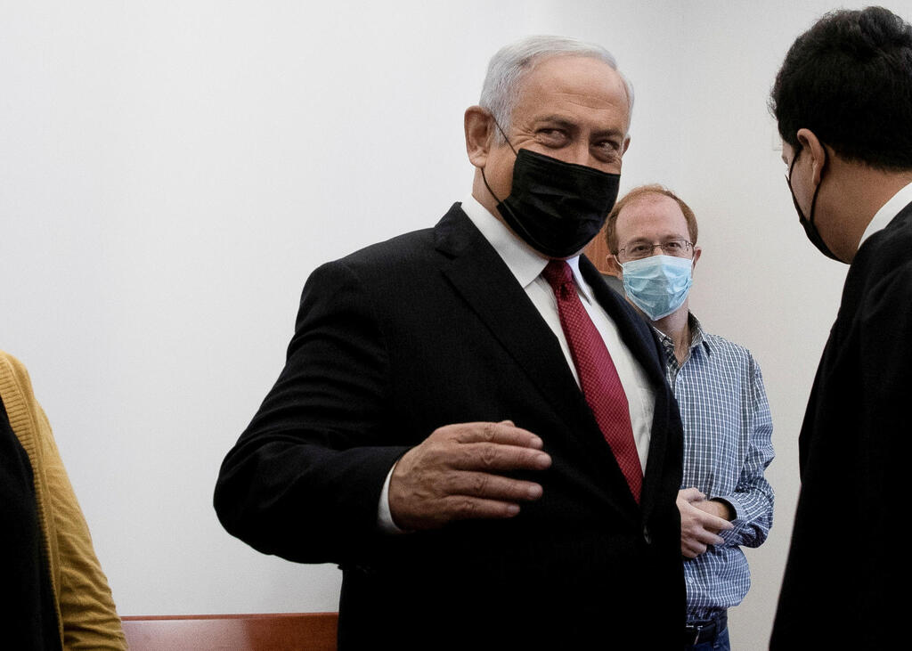 בנימין נתניהו הגיע לבית המשפט בעת עדותו של ניר חפץ