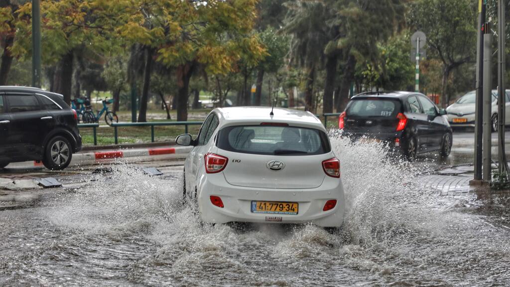 תיעוד מההצפות ברחבי תל אביב