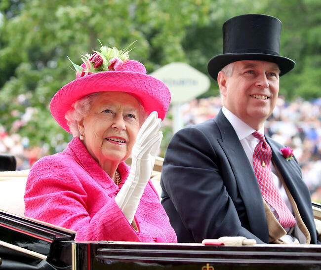 הנסיך אנדרו והמלכה אליזבת