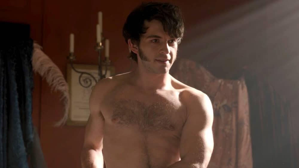 Bailey in Bridgerton (Photo: Screenshot) ג'ונתן ביילי