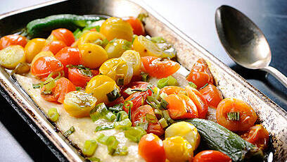 דגם ועגבניות שרי