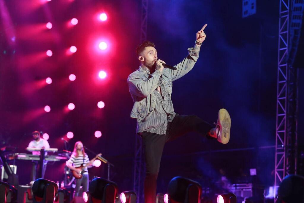 מתוך ההופעה של מארון 5 בישראל