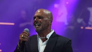 אייל גולן בהופעה בבלומפילד