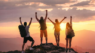 תיהנו, זה הזמן שלכם