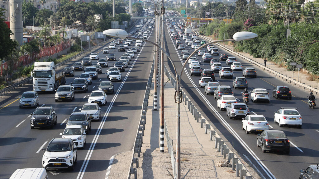בעקבות חוק המטרו - יצאנו לדבר עם אנשים התקועים בפקקי ענק
