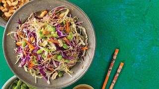 סלט קולסלואו אסייתי