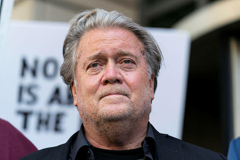 סטיב באנון שהיה היועץ הבכיר של טראמפ הורשע בביזוי הקונגרס ארה"ב בית משפט וושינגטון