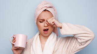 פיהוק? עין קופצת? ההסבר המדעי מאחורי כל תופעה