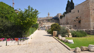קשת רובינסון ולידה רחבת עזרת ישראל בגן הארכיאולוגי - מרכז דוידסון