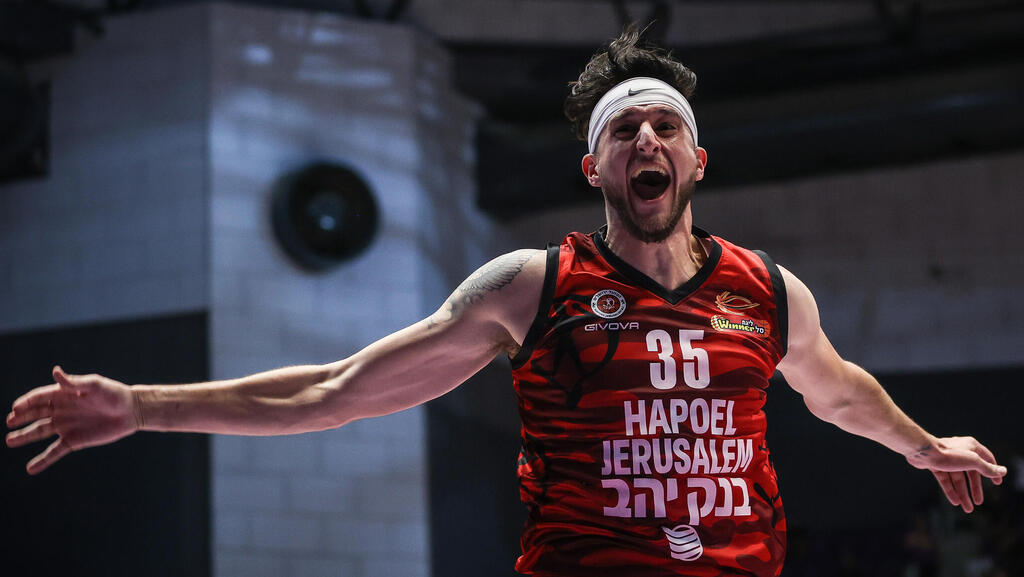 זאק הנקינס שחקן הפועל ירושלים