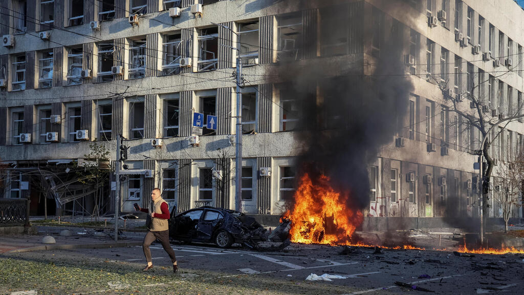 Scene of a Russian strike in Kyiv. Twenty percent of the country’s territory has been captured (Photo: Reuters) תקיפה של רוסיה בקייב אוקראינה