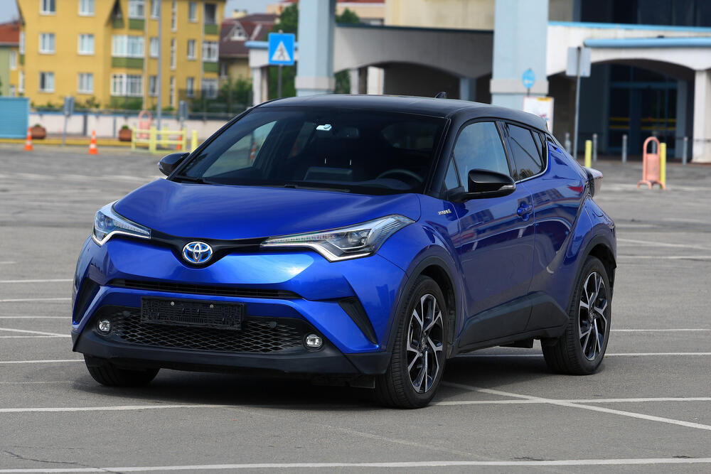 Toyota C-HR Фото: otomobil / Shutterstock