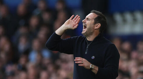 מאמן אברטון פרנק למפארד