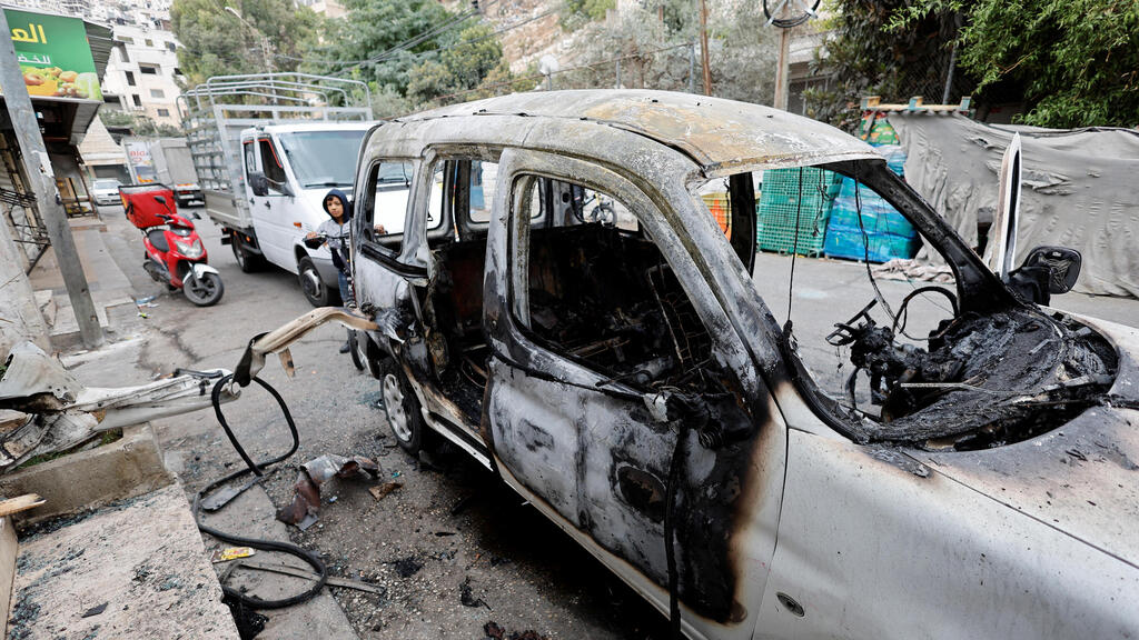 רכב שרוף בשכם