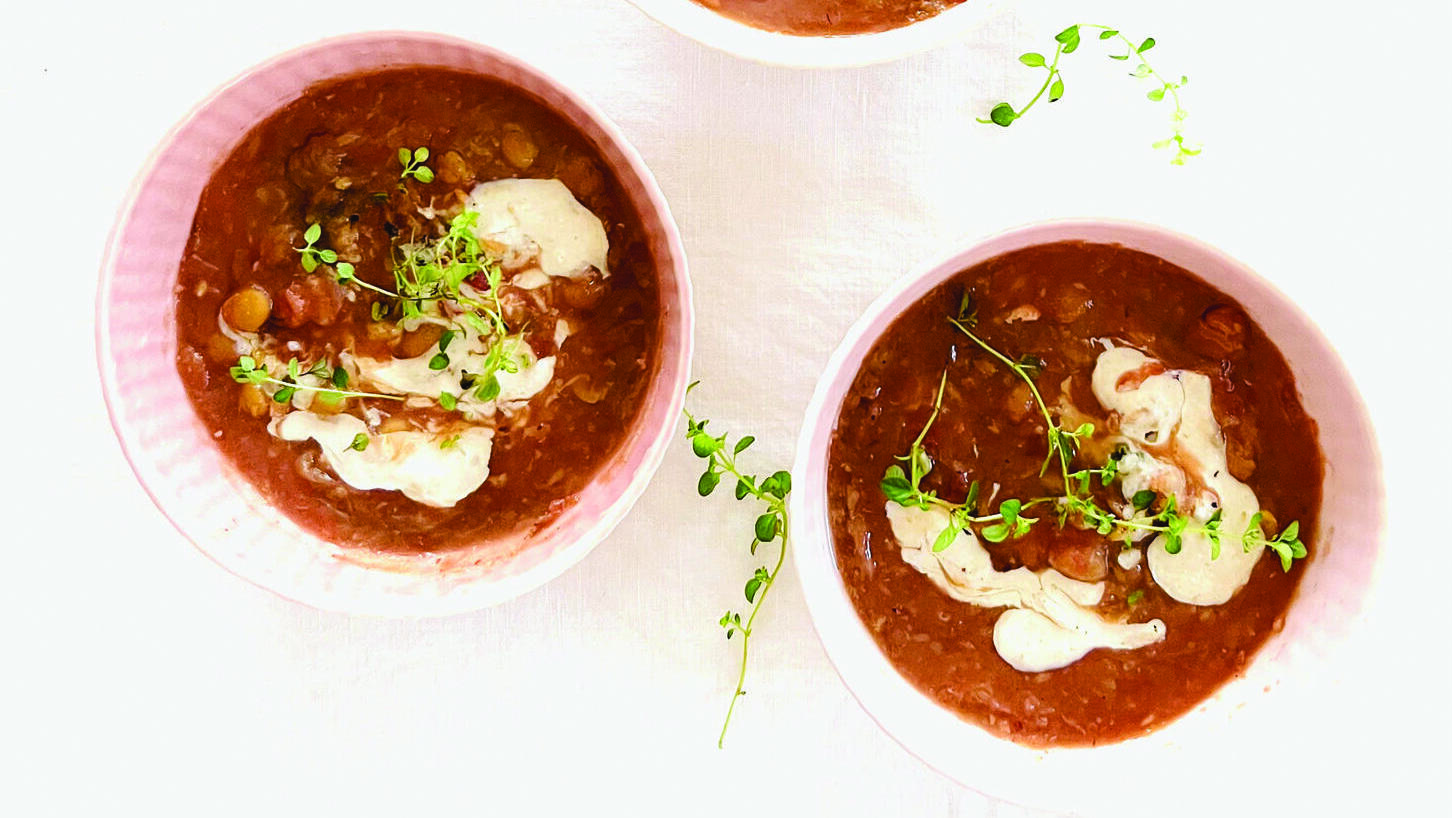 מרק חומוסטחינה ועגבניות