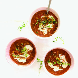 מרק חומוסטחינה ועגבניות