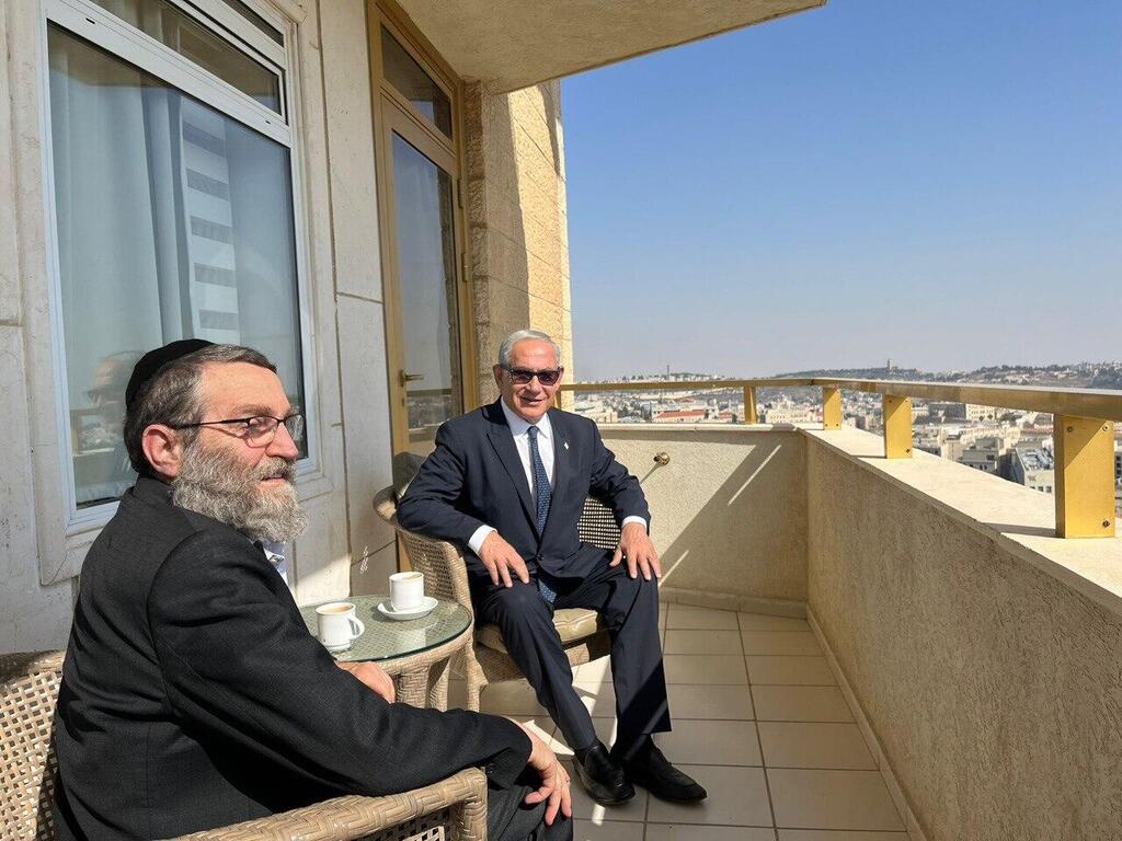 Moshe Gafni and Prime Minister Benjamin Netanyahu, 2022 נתניהו בפגישתו עם גפני