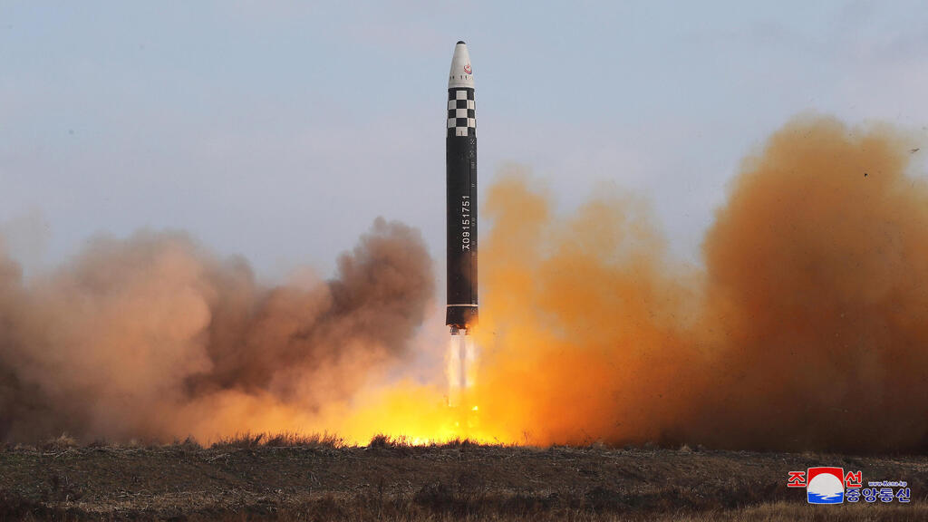 North Korean ballistic missile test (Photo: Reuters) צפון קוריאה שיגור טיל בליסטי