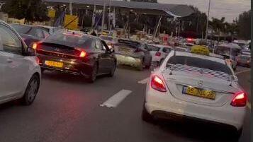 נתב"ג טרמינל 3 גנבי רכב פריצת מחסום דרמה
