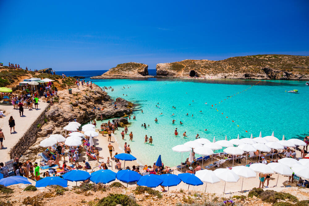The Blue Lagoon, Malta (Photo: shutterstock) הלגונה הכחולה, מלטה