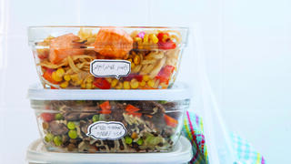 להוציא מהמקפיא ולחמם