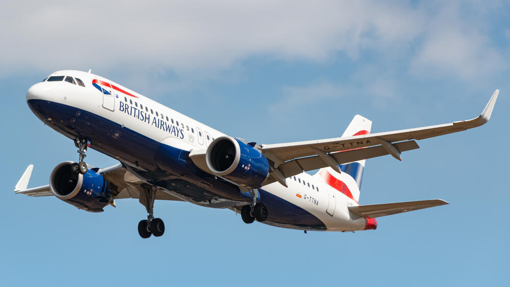 מטוס איירבוס A320neo של בריטיש איירווייז