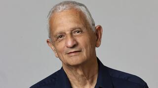 נחום ברנע