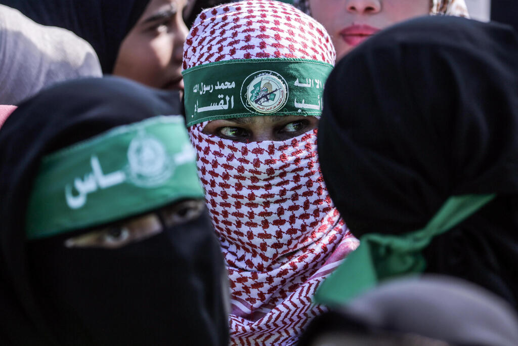 Hamas leverages youth anger to gain power (Photo: EPA) ציון 35 שנים להקמת ארגון הטרור חמאס בעזה