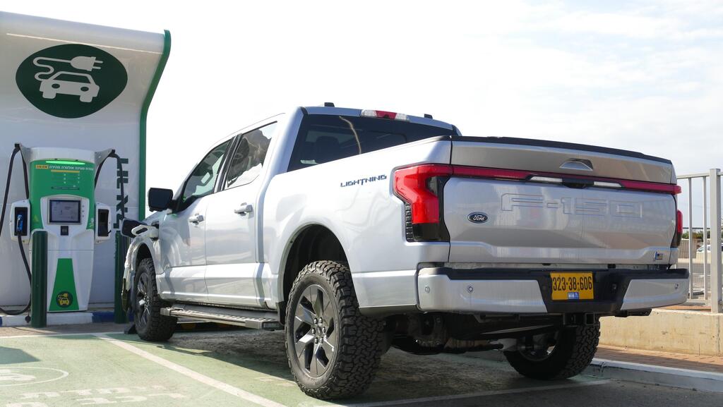 פורד F150 לייטנינג