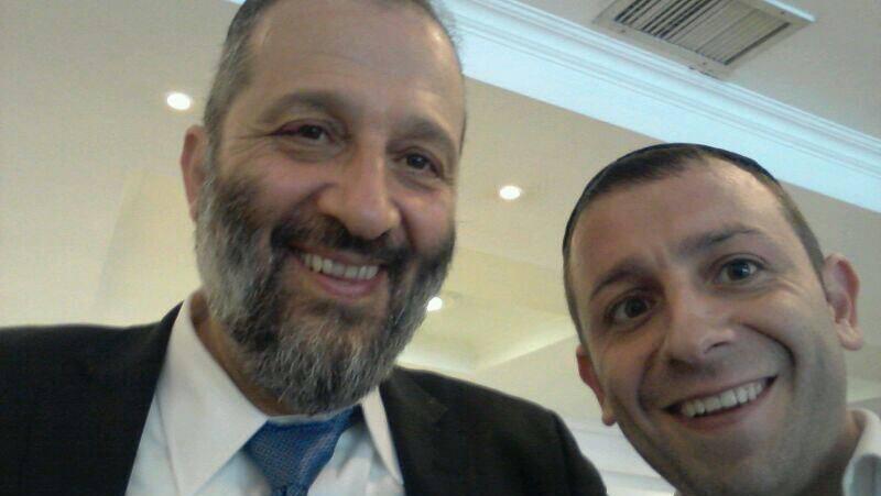 Арье и Янки Дери (Фото из Facebook) ינקי (יעקב) דרעי בנו של אריה דרעי