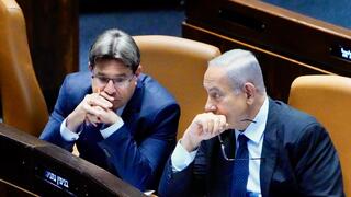"ביבי ושרה זרקו את אקוניס מתחת לגלגלים"