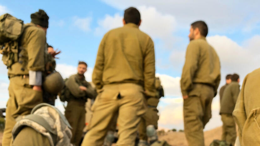 The burden takes a toll on multiple fronts; IDF reservists (Photo: Shutterstock) אילוס חיילים מילואים מילואימניקים