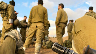 אילוס חיילים מילואים מילואימניקים