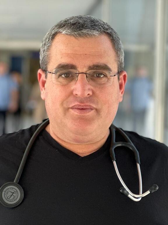 ד"ר יובל הורוביץ מומחה בנפרולוגיה ויתר לחץ דם 
