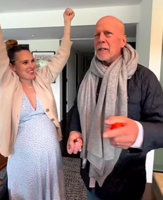 ברוס וויליס יום הולדת רומר