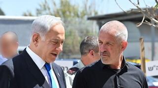 ראש הממשלה בנימין נתניהו עם ראש ה שב"כ רונן בר הרמת כוסית לרכל חג הפסח