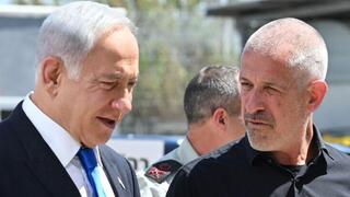ראש הממשלה בנימין נתניהו עם ראש ה שב"כ רונן בר הרמת כוסית לרכל חג הפסח
